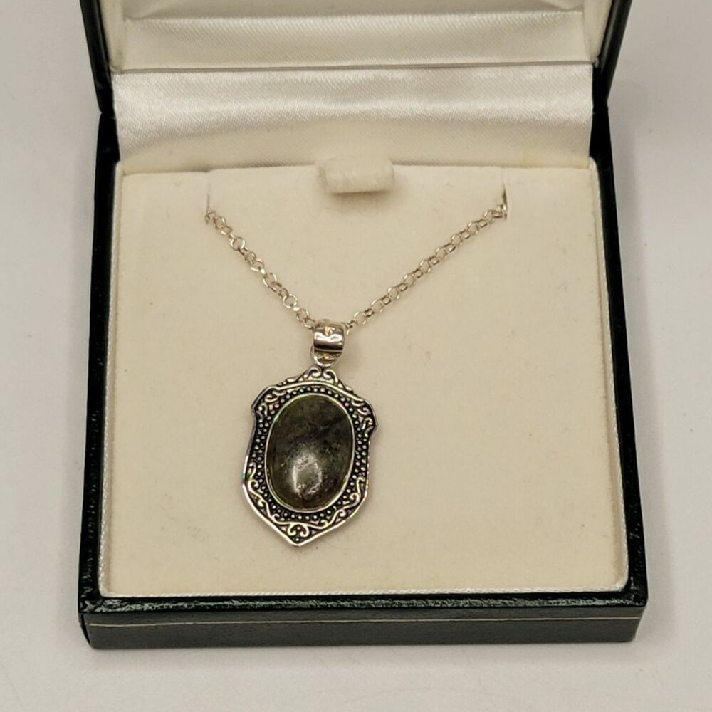 New! Irish Connemara Necklace